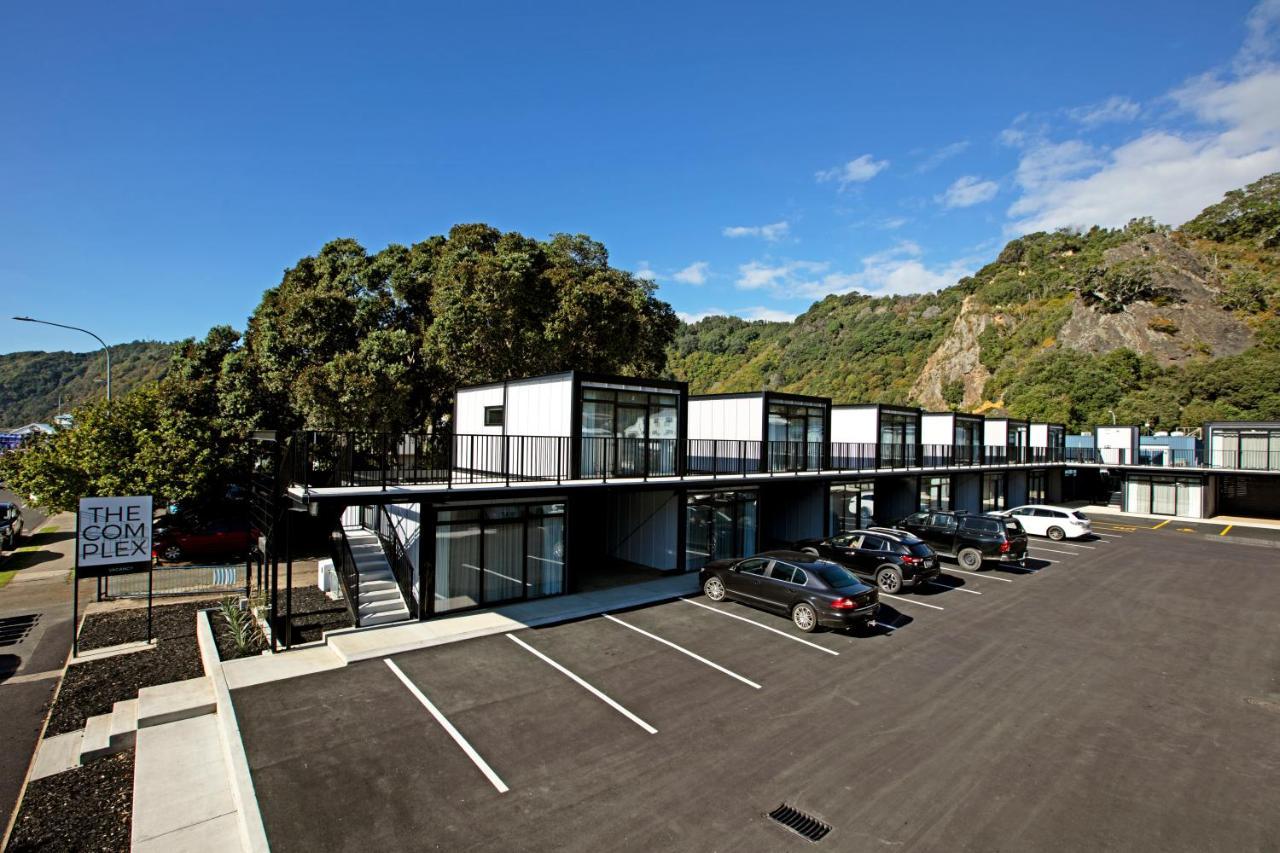 פקטאני The Com Plex Motel מראה חיצוני תמונה